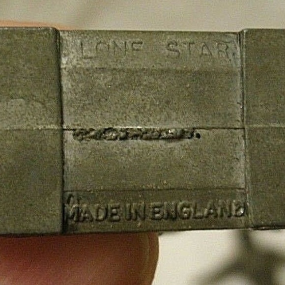 2 vintage Lone Star England Metal Indian Figures - Picture 8 of 8